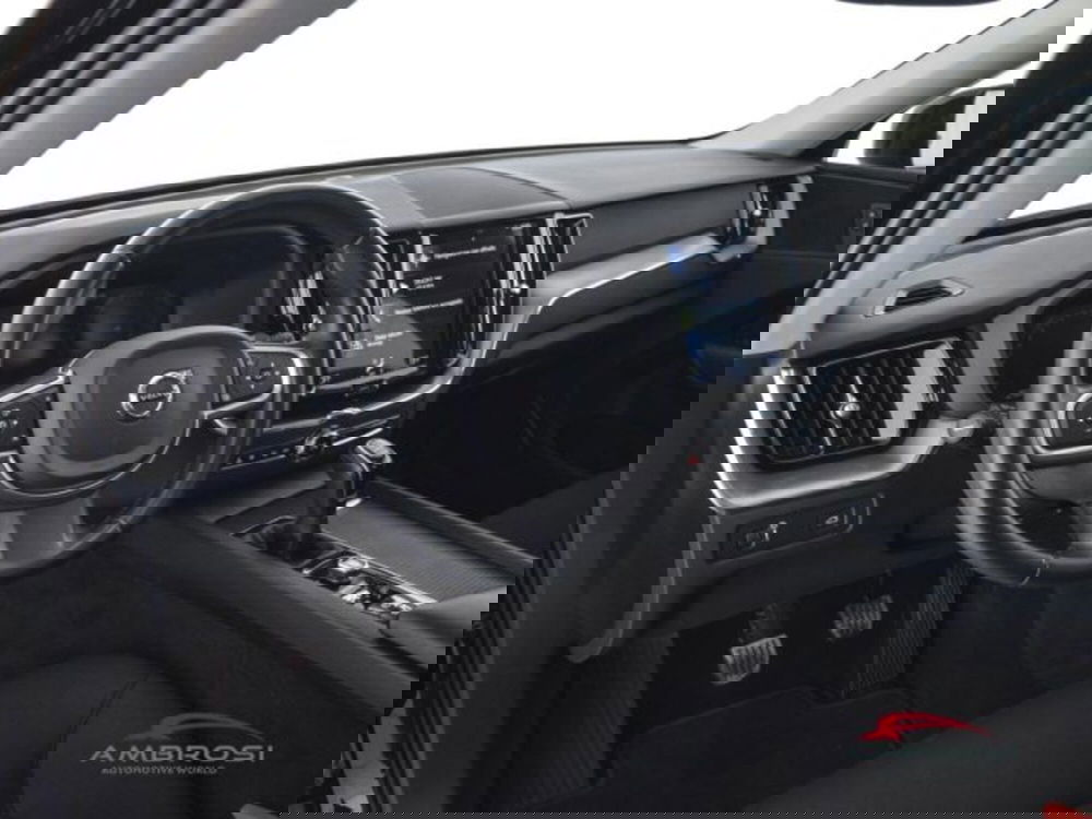 Volvo XC60 usata a Perugia (8)