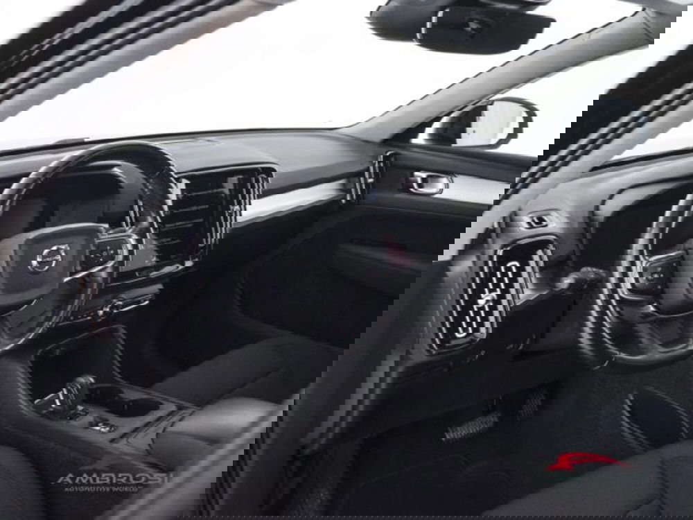 Volvo XC40 usata a Perugia (8)