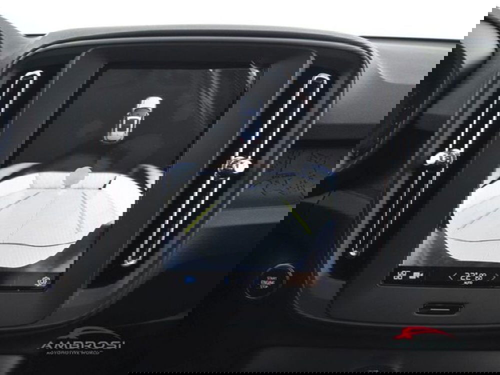 Volvo XC40 nuova a Perugia (14)