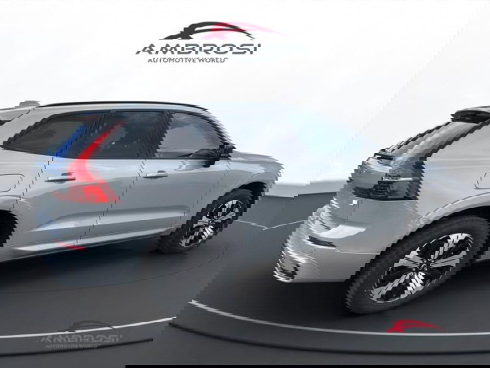 Volvo XC60 nuova a Perugia (3)