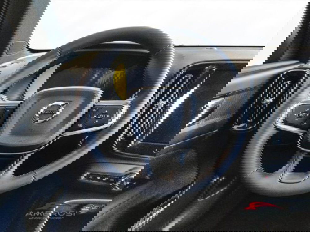 Volvo XC40 nuova a Perugia (11)