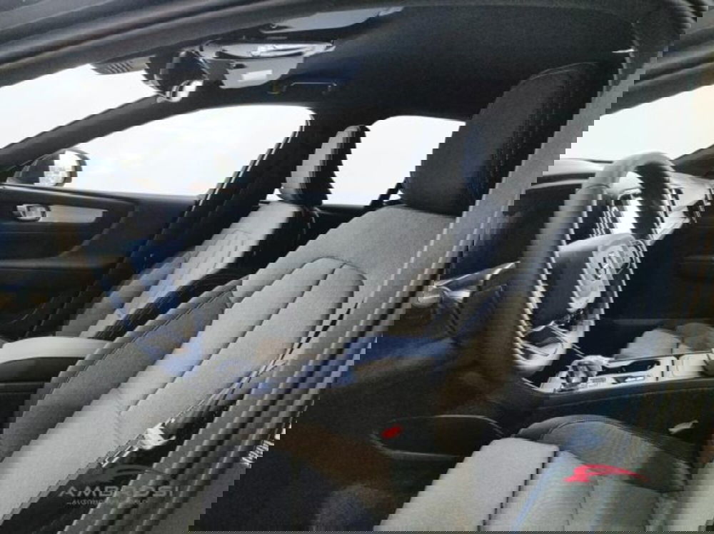 Volvo XC40 nuova a Perugia (8)