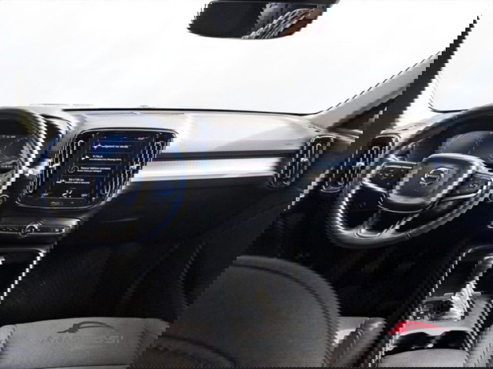 Volvo XC40 usata a Perugia (13)