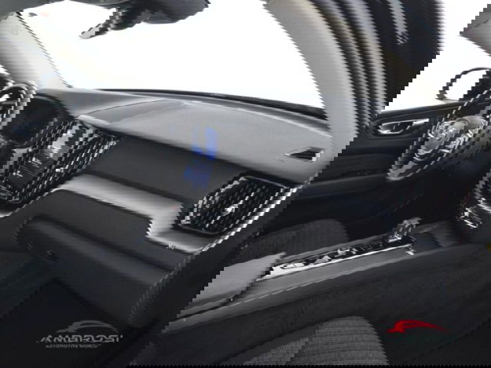 Volvo XC60 usata a Perugia (12)