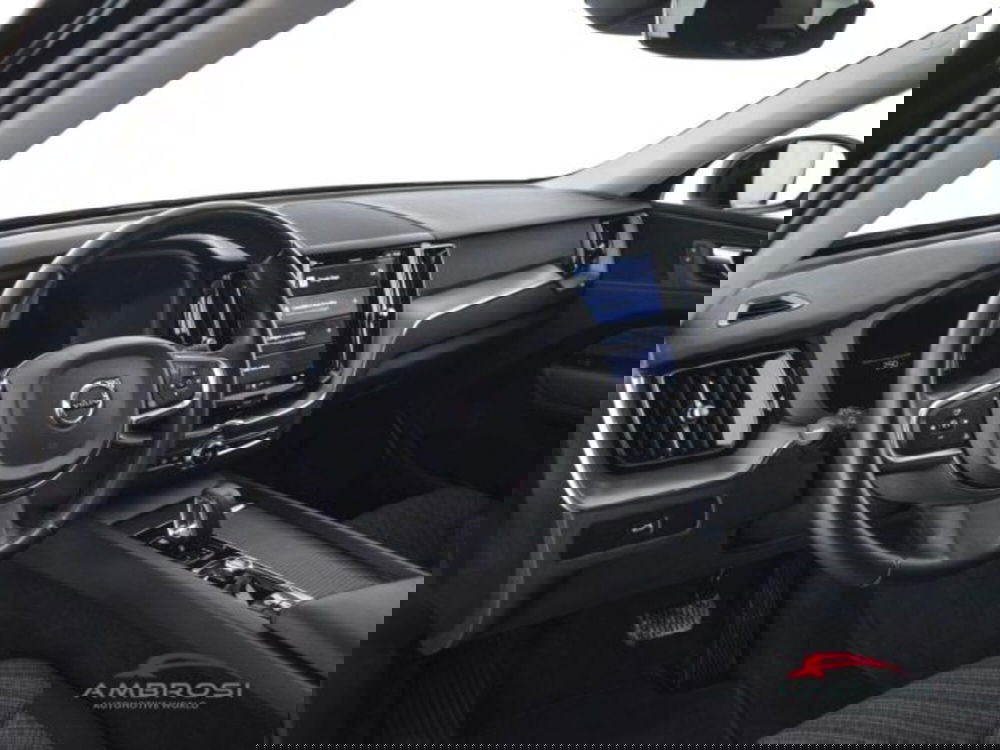 Volvo XC60 usata a Perugia (8)