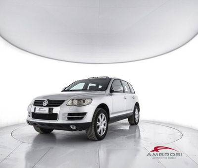 Volkswagen Touareg V6 TDI DPF tiptronic Exclusive del 2007 usata a Corciano