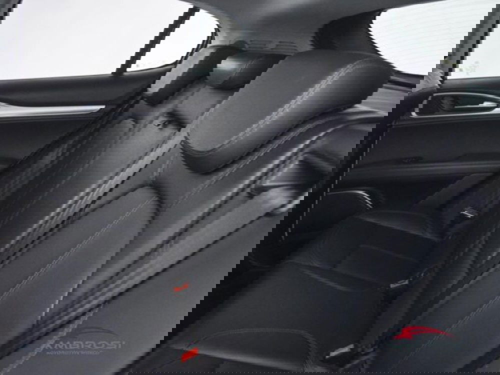 Alfa Romeo Stelvio usata a Perugia (10)