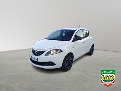 Lancia Ypsilon 1.0 FireFly 5 porte S&amp;S Hybrid Gold Plus del 2024 usata a San Giorgio a Liri