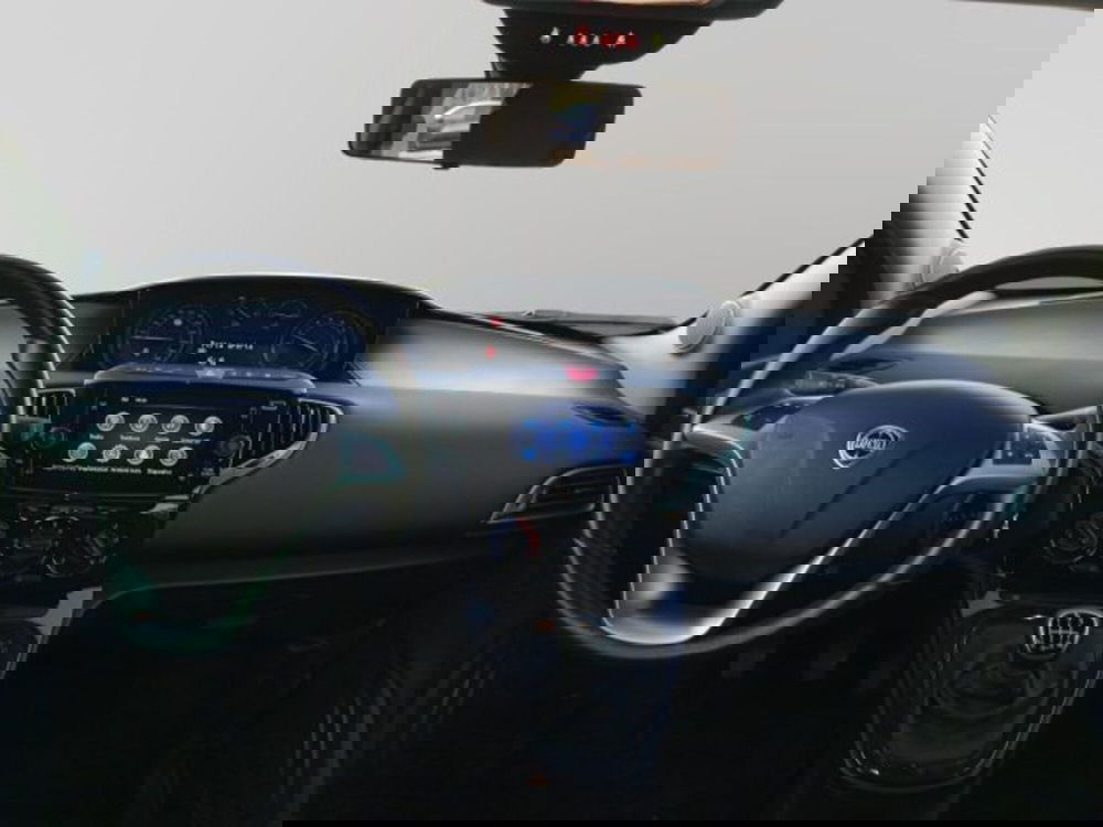 Lancia Ypsilon usata a Frosinone (8)