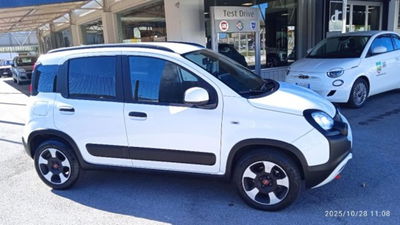 Fiat Panda Cross 1.0 firefly hybrid Cross s&amp;s 70cv 5p.ti del 2024 usata a San Giorgio a Liri