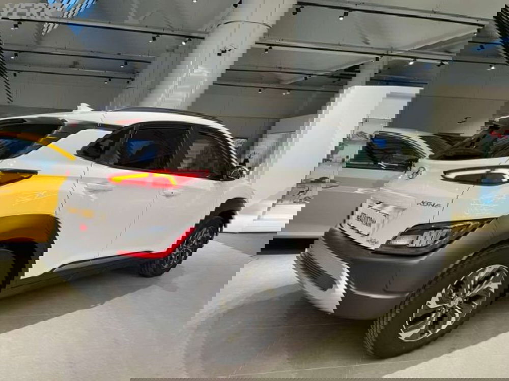 Hyundai Kona usata a Milano (8)