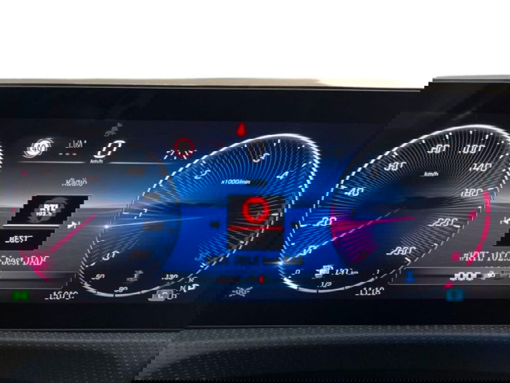 Mercedes-Benz Classe A Sedan nuova a Verona (8)