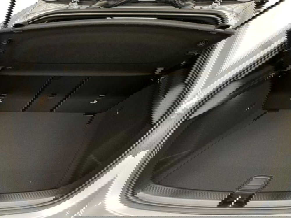 Mercedes-Benz Classe A Sedan nuova a Verona (13)