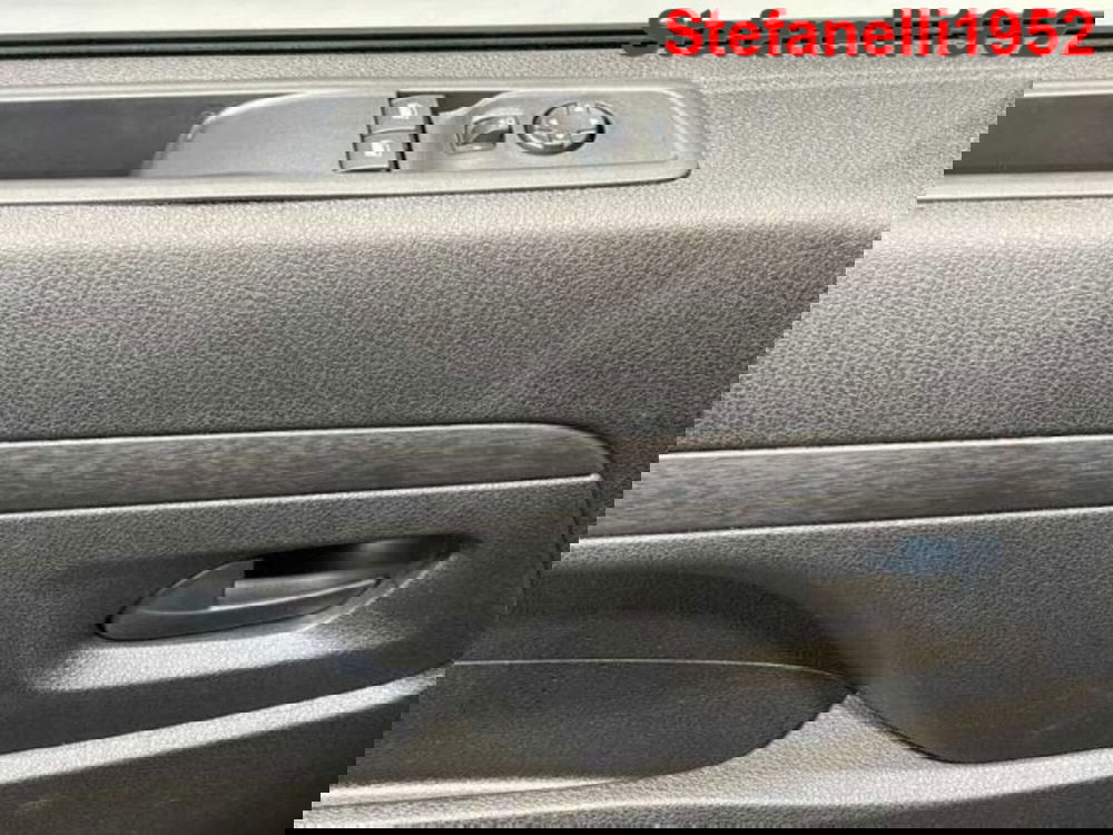 Opel Vivaro Furgone nuova a Bologna (10)