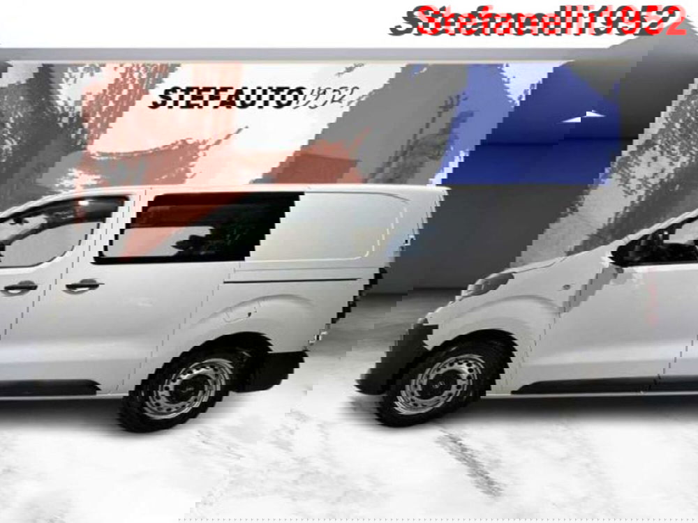 Opel Vivaro Furgone nuova a Bologna (3)