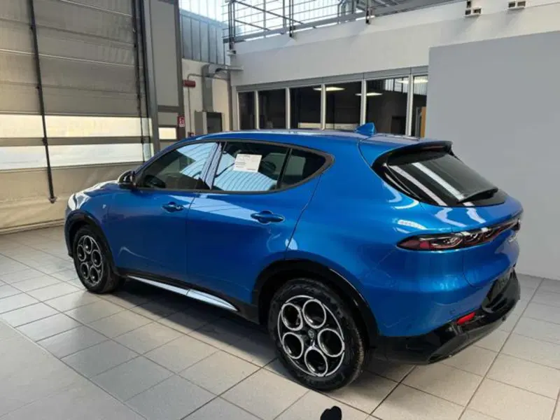 Alfa Romeo Tonale nuova a Vercelli (5)