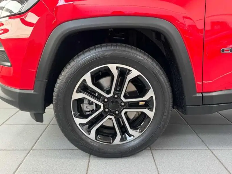 Jeep Compass nuova a Vercelli (10)