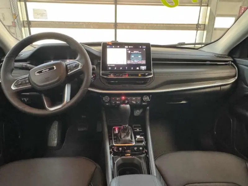 Jeep Compass nuova a Vercelli (12)