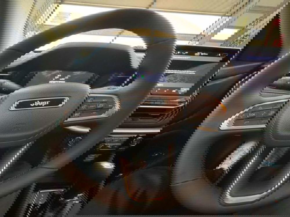 Jeep Compass nuova a Vercelli (13)