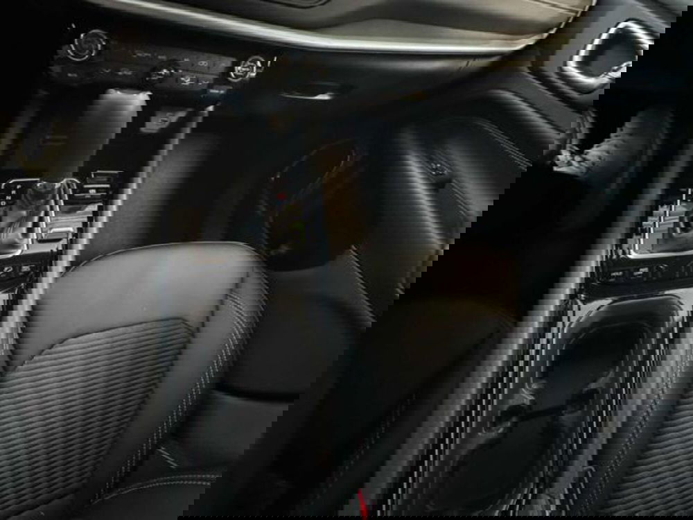 Jeep Compass nuova a Vercelli (15)