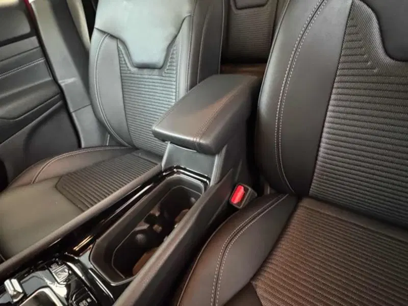 Jeep Compass nuova a Vercelli (17)