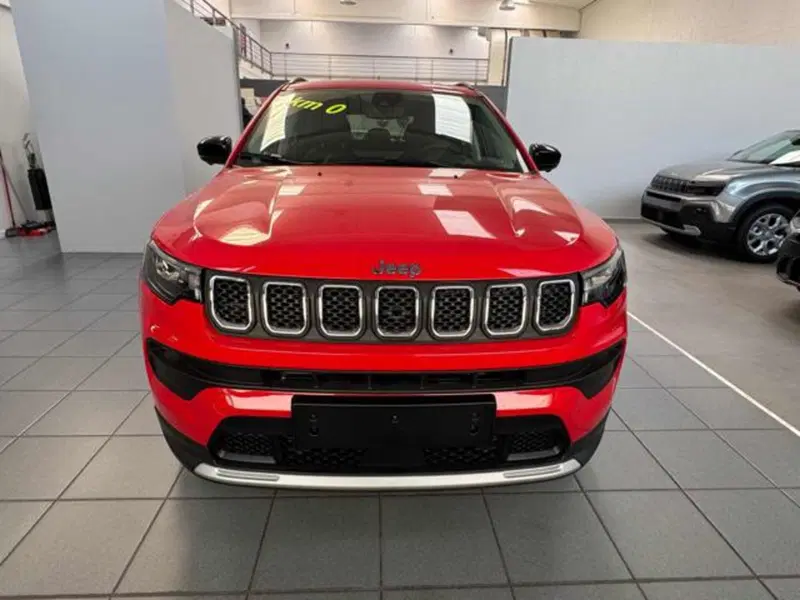 Jeep Compass nuova a Vercelli (2)