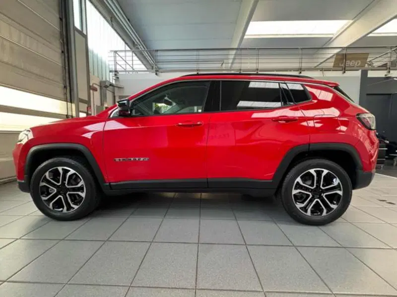 Jeep Compass nuova a Vercelli (4)