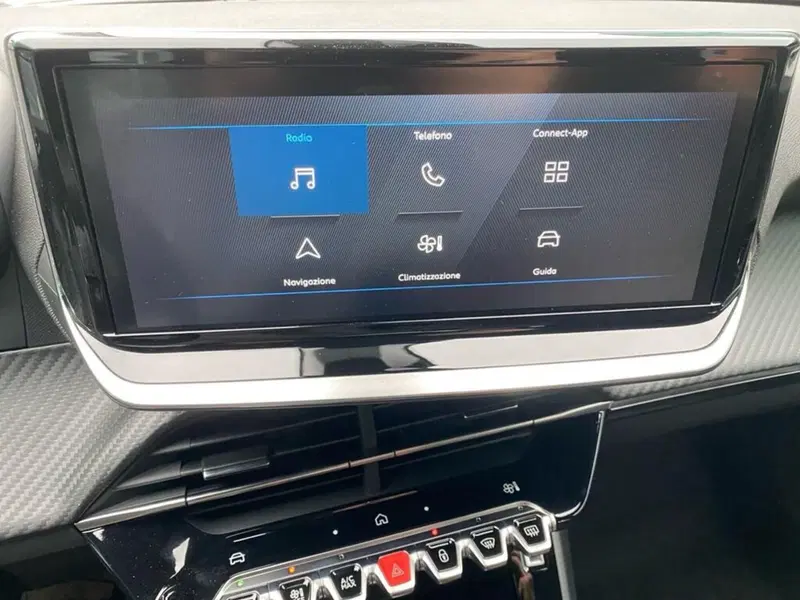Peugeot 2008 nuova a Torino (10)