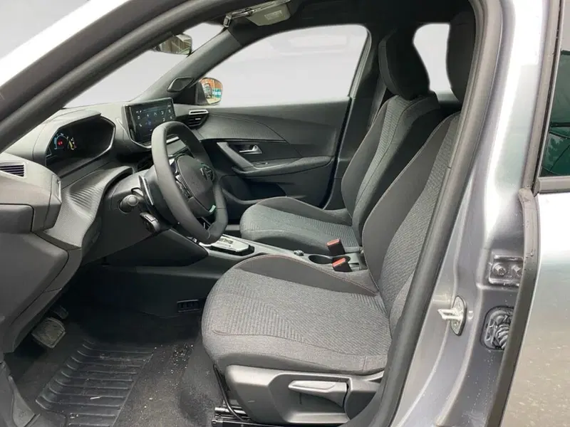 Peugeot 2008 nuova a Torino (7)