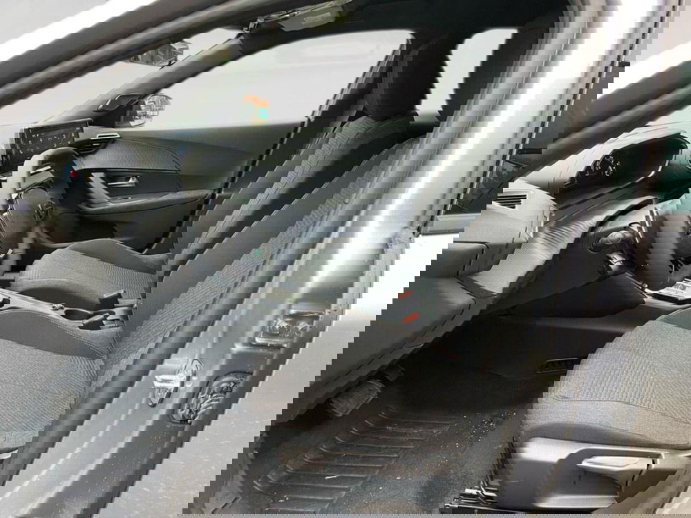 Peugeot 2008 nuova a Torino (7)