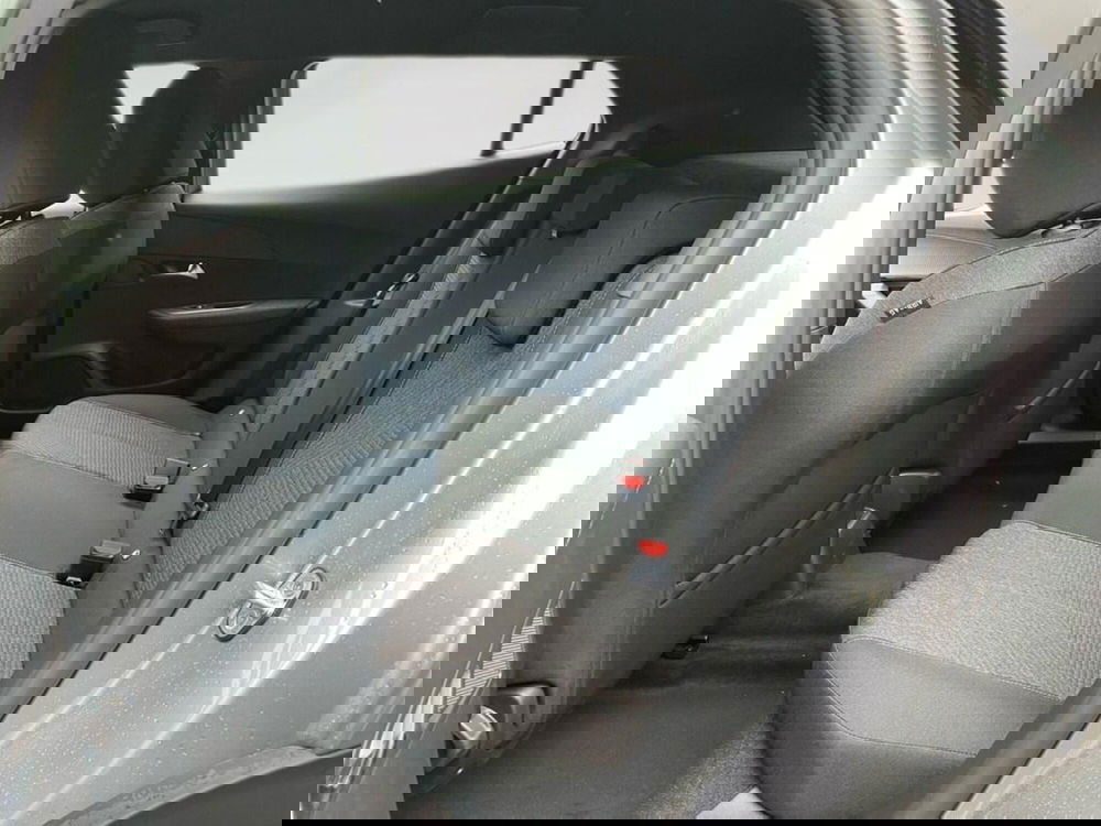 Peugeot 2008 nuova a Torino (8)