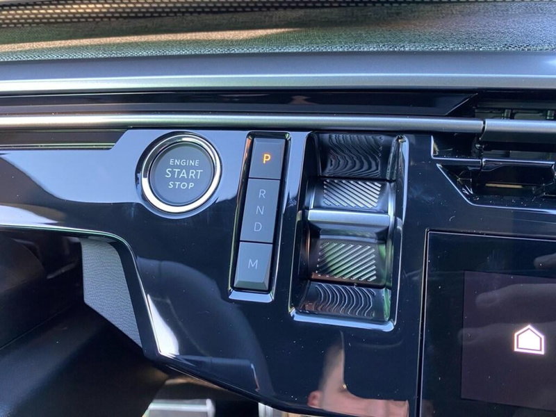 Peugeot 5008 nuova a Torino (11)