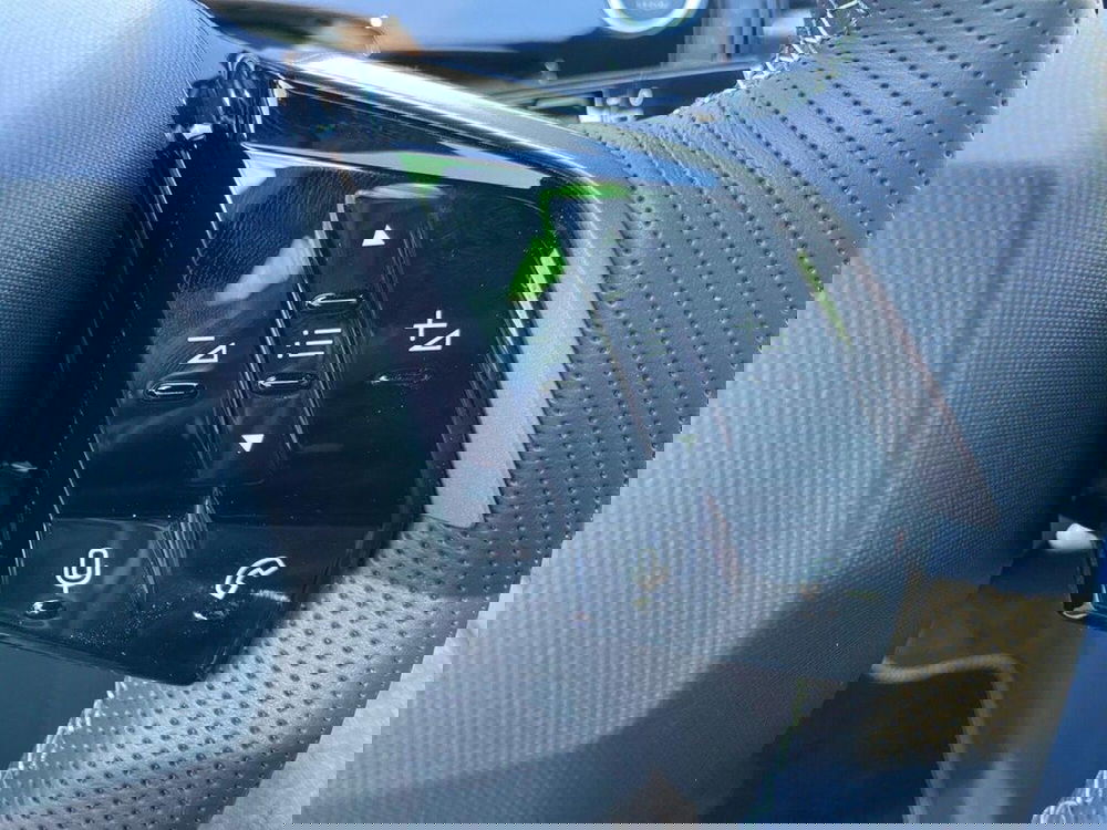 Peugeot 5008 nuova a Torino (13)