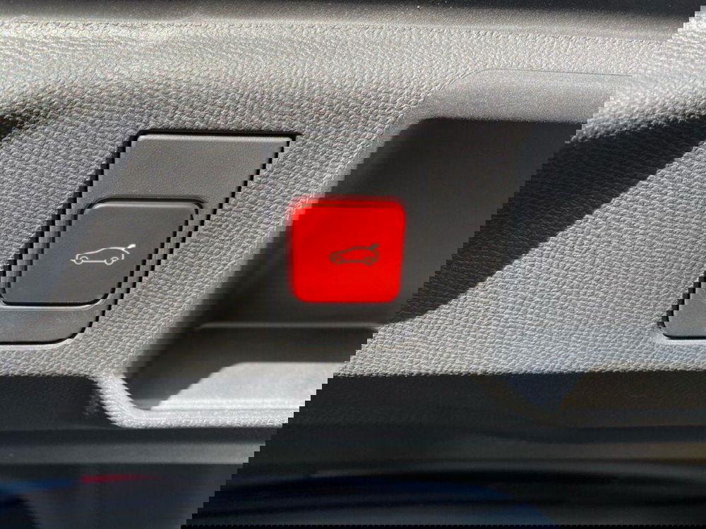 Peugeot 5008 nuova a Torino (14)