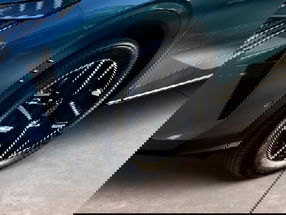 Peugeot 5008 nuova a Torino (15)