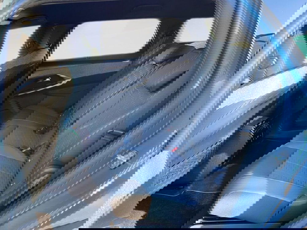 Peugeot 5008 nuova a Torino (7)