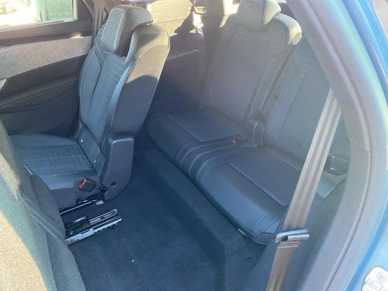 Peugeot 5008 nuova a Torino (8)