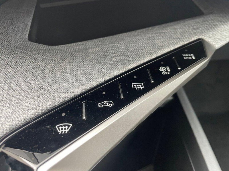 Peugeot 5008 nuova a Torino (12)