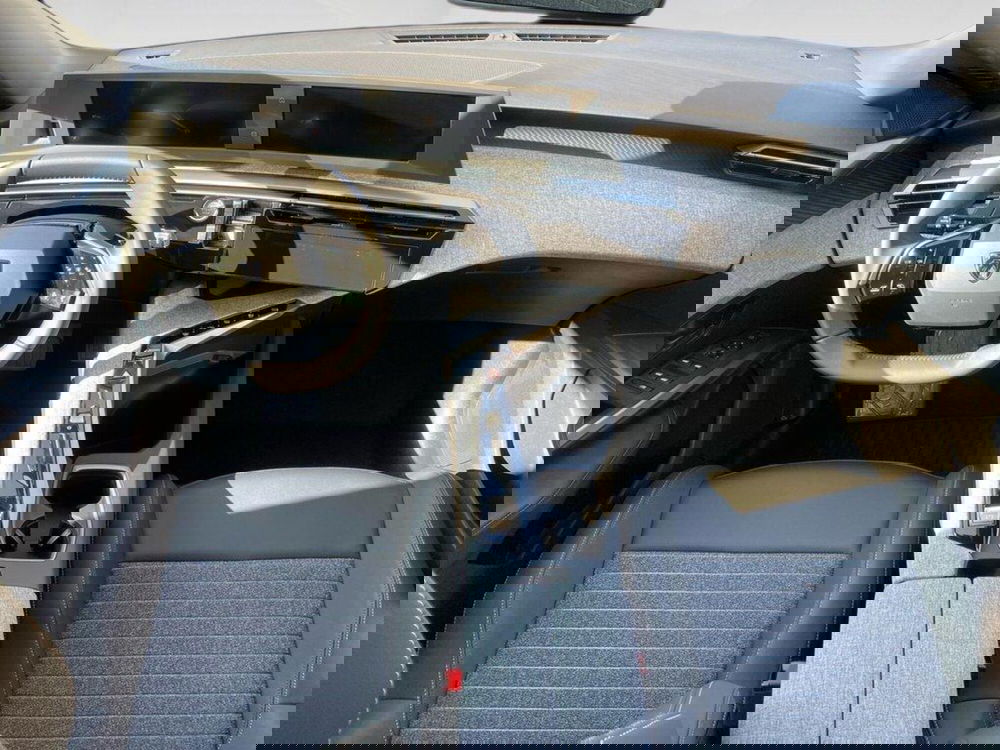 Peugeot 5008 nuova a Torino (6)