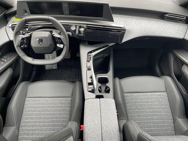 Peugeot 5008 nuova a Torino (6)