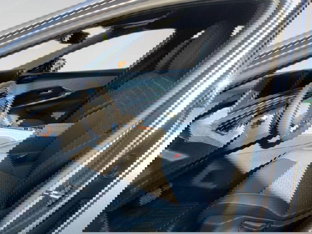 Peugeot 5008 nuova a Torino (7)