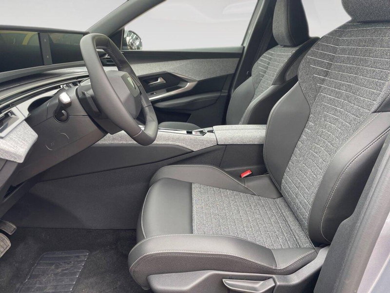 Peugeot 5008 nuova a Torino (7)