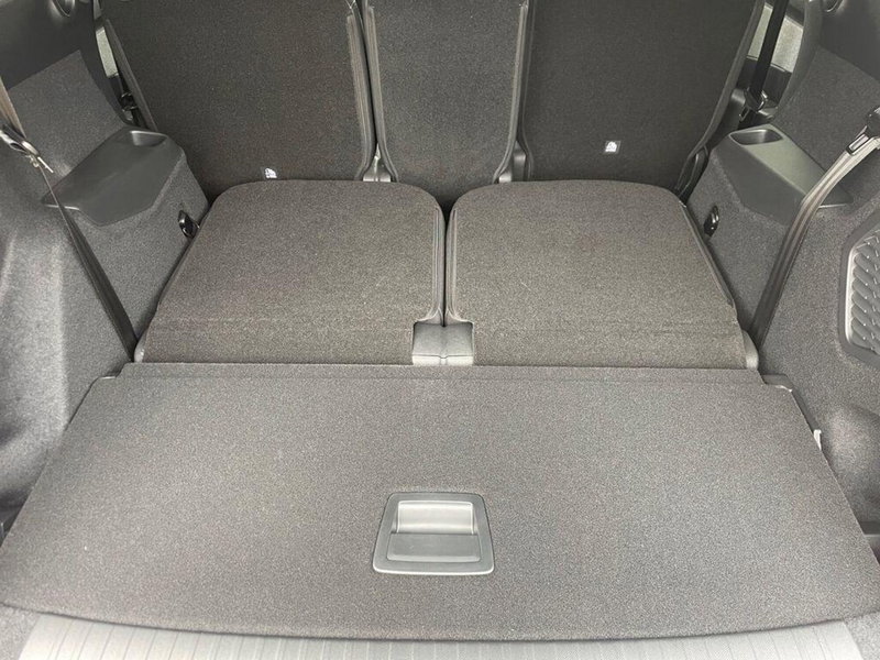 Peugeot 5008 nuova a Torino (9)