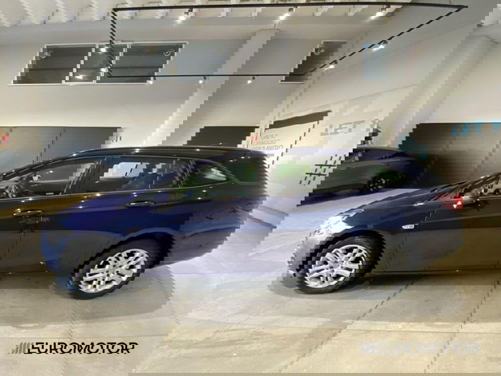 Opel Astra Station Wagon usata a Bari (10)