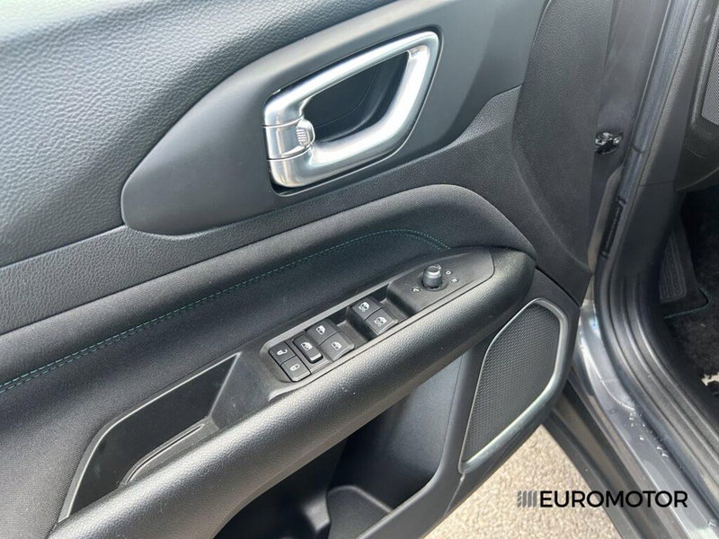 Jeep Compass usata a Bari (15)