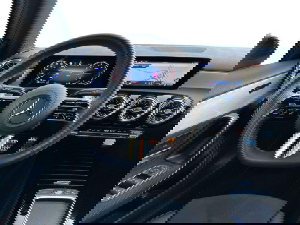 Mercedes-Benz Classe A usata a Avellino (11)