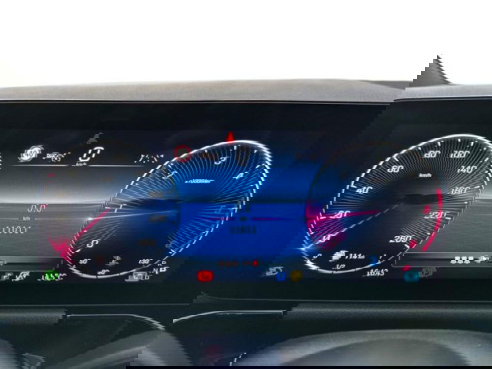 Mercedes-Benz GLA SUV usata a Avellino (13)