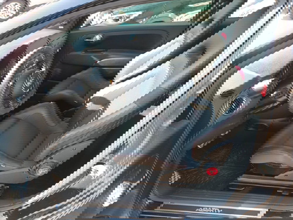 Abarth 695 Cabrio usata a Bari (7)