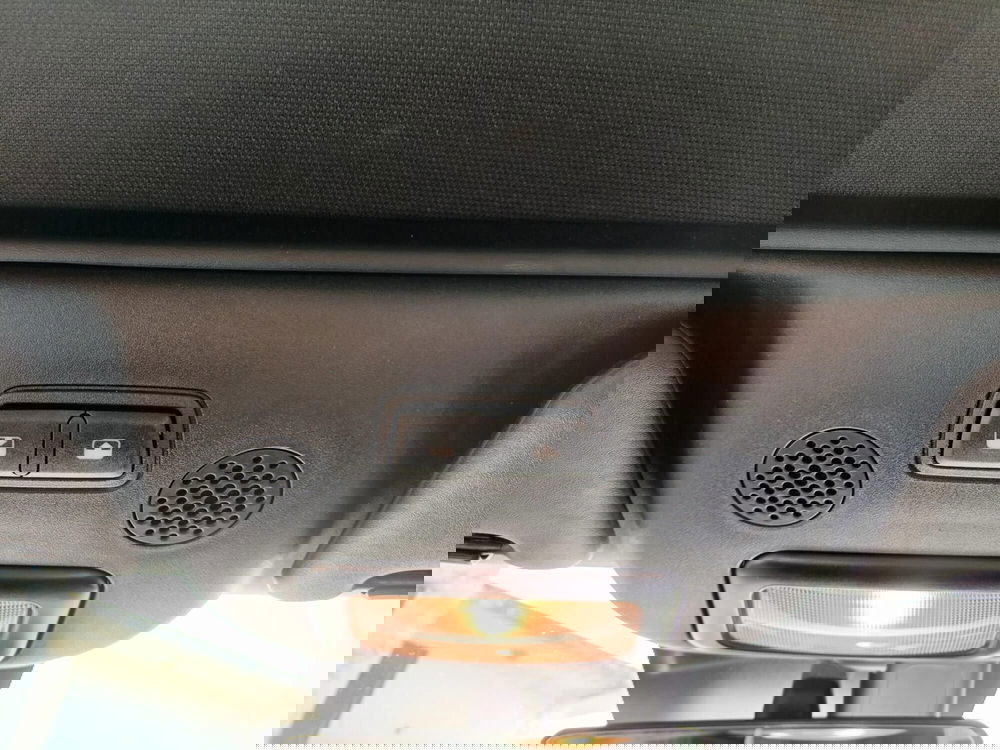 Abarth 695 Cabrio usata a Bari (18)