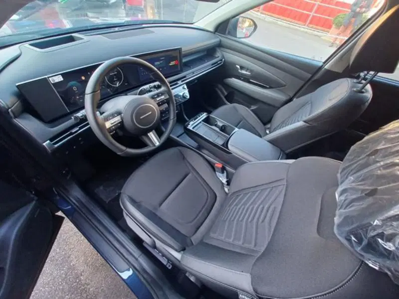 Hyundai Tucson nuova a Savona (17)